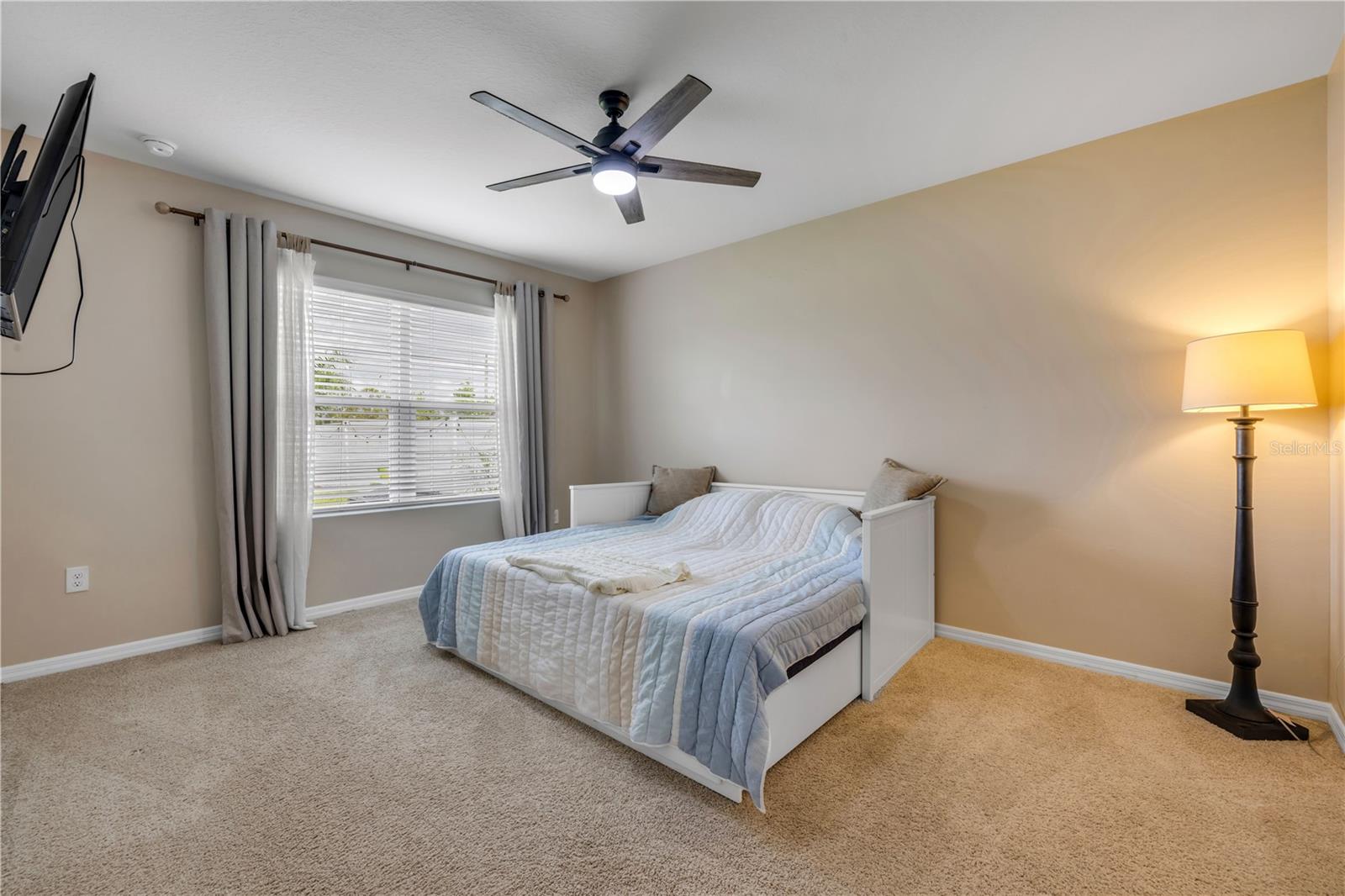 Image 12 of 29 For 2731 Neverland Drive