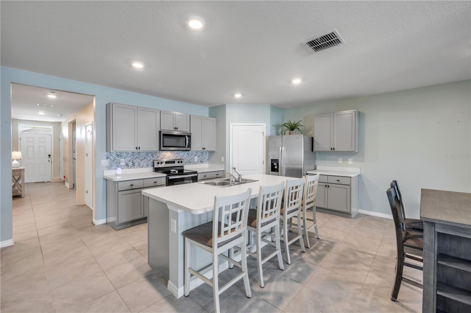 Image 2 of 29 For 2731 Neverland Drive