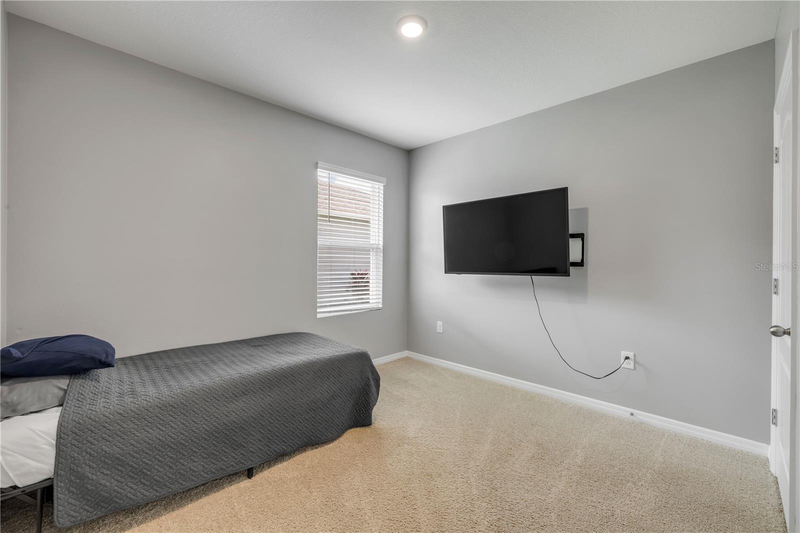 Image 22 of 29 For 2731 Neverland Drive