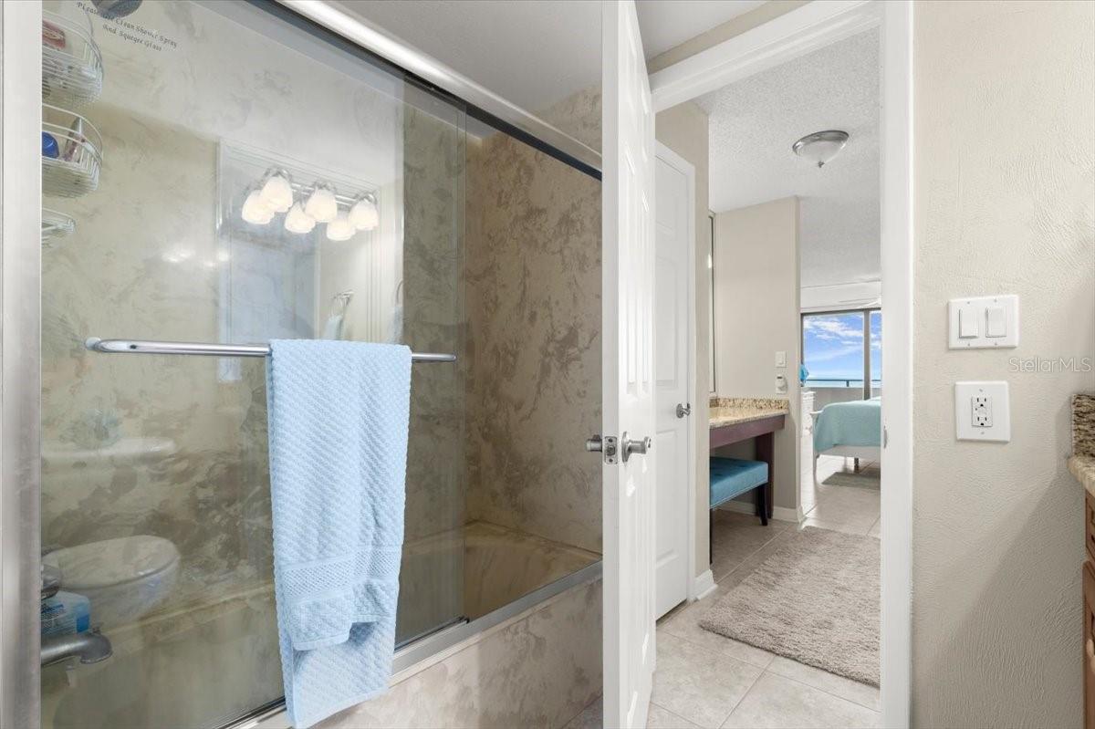 Image 22 of 53 For 901 Atlantic Avenue 202