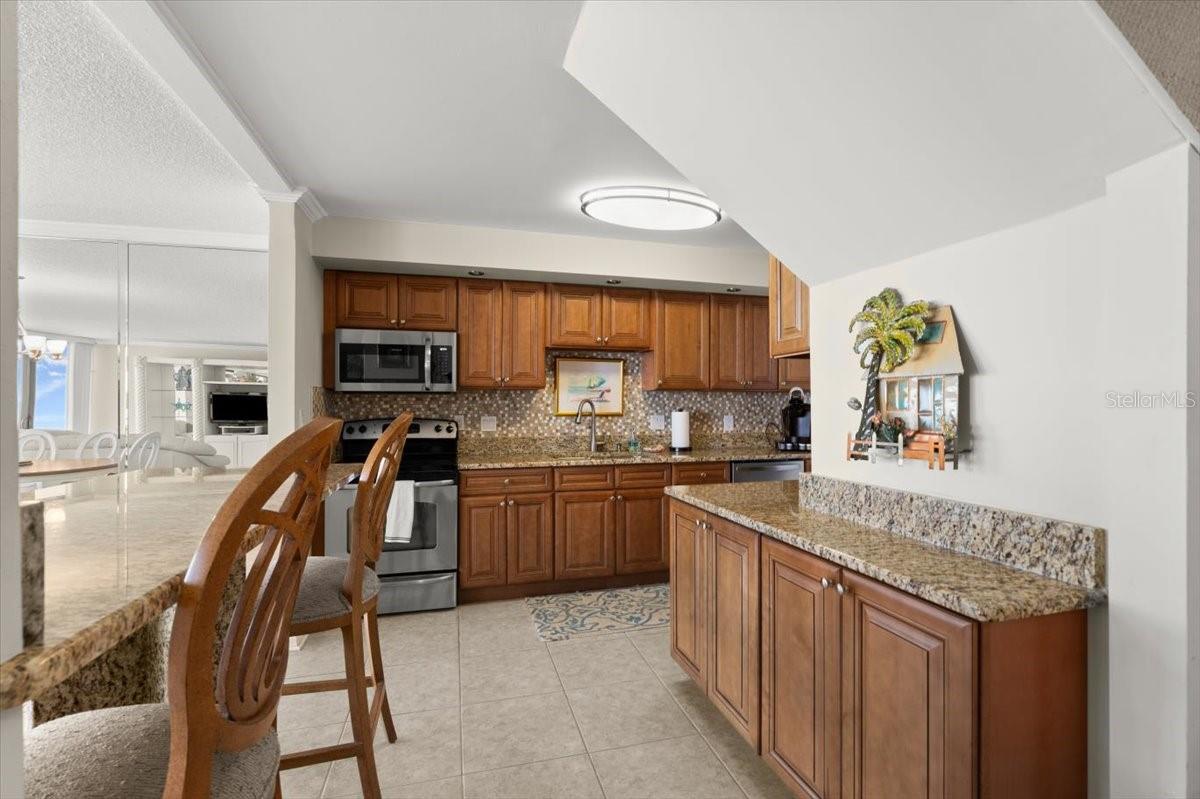 Image 5 of 53 For 901 Atlantic Avenue 202