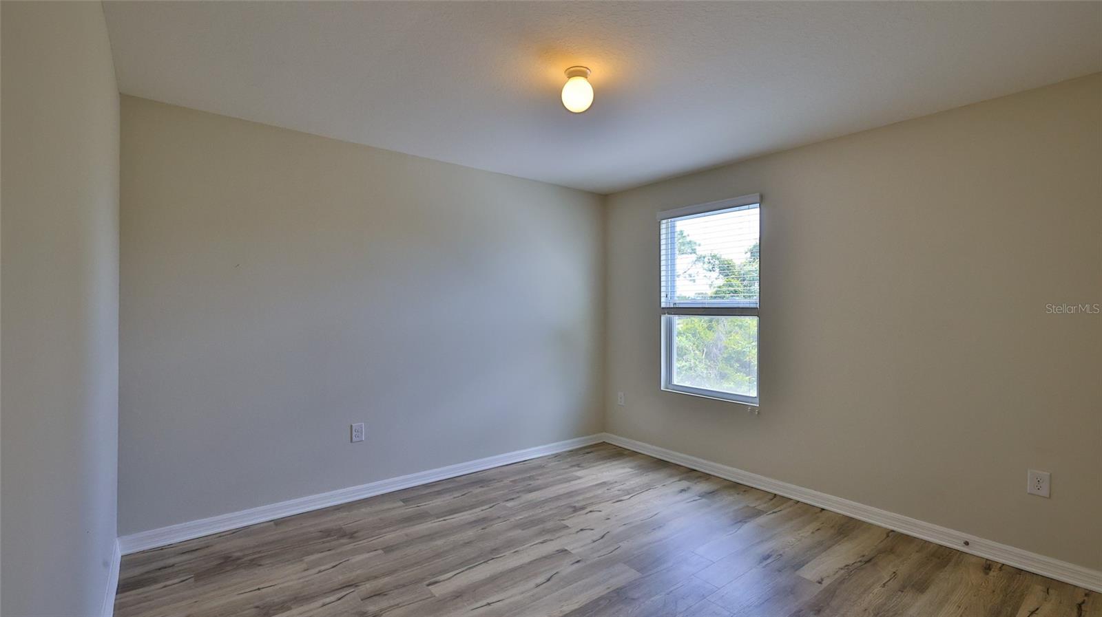 Image 8 of 46 For 441 White Coral Drive
