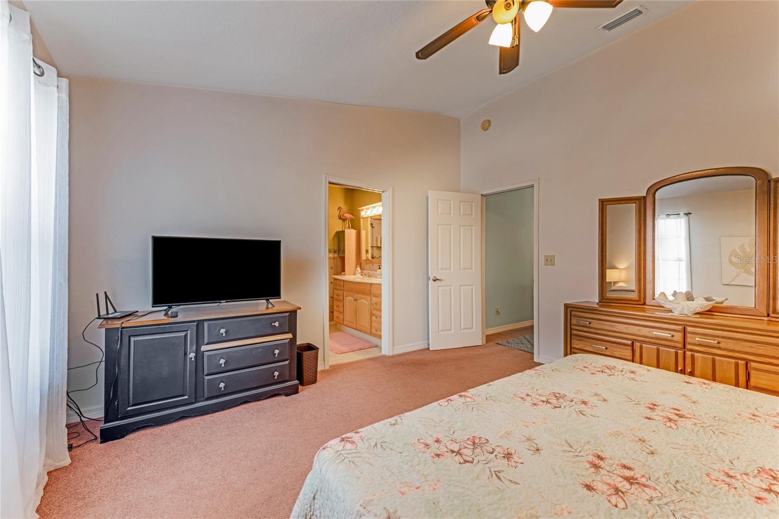 Image 13 of 34 For 235 Randle Avenue