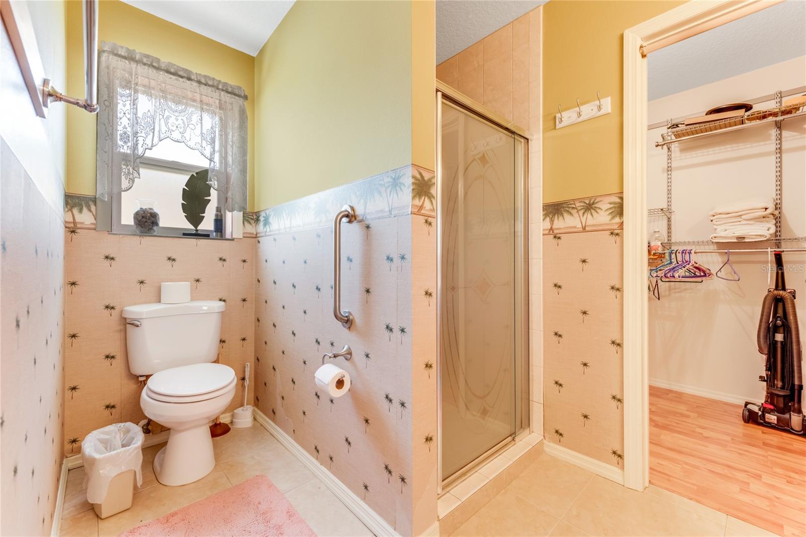 Image 15 of 34 For 235 Randle Avenue