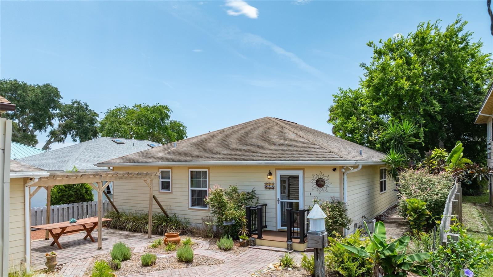 Image 2 of 34 For 235 Randle Avenue