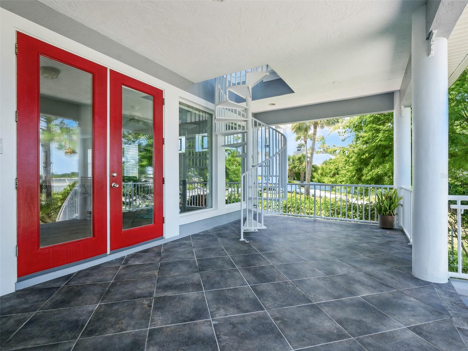 Image 13 of 97 For 206 Riverside Drive