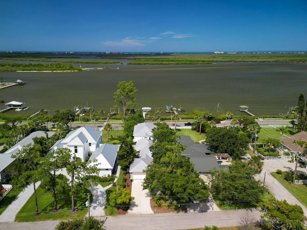 Image 8 of 97 For 206 Riverside Drive