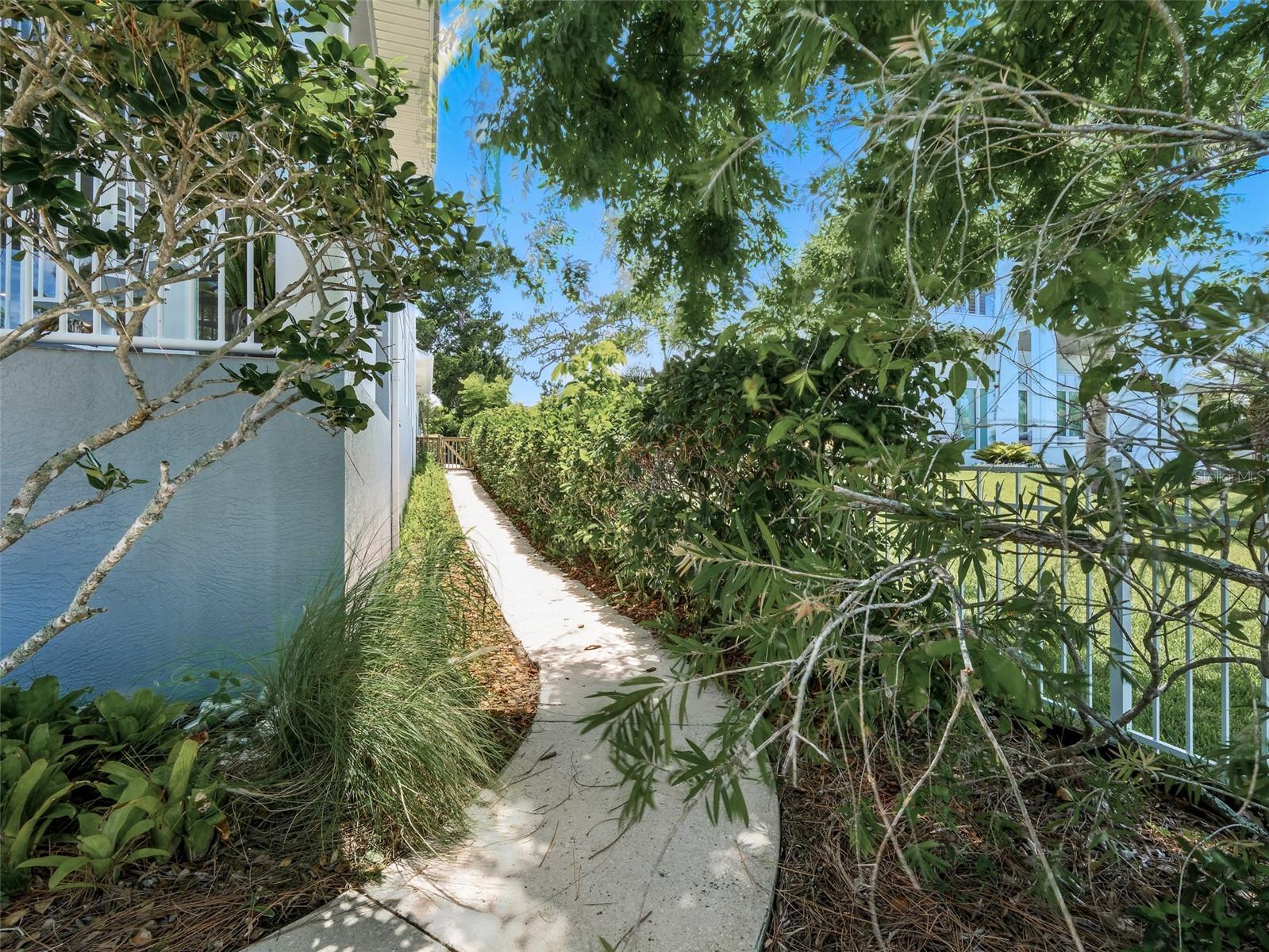 Image 92 of 97 For 206 Riverside Drive