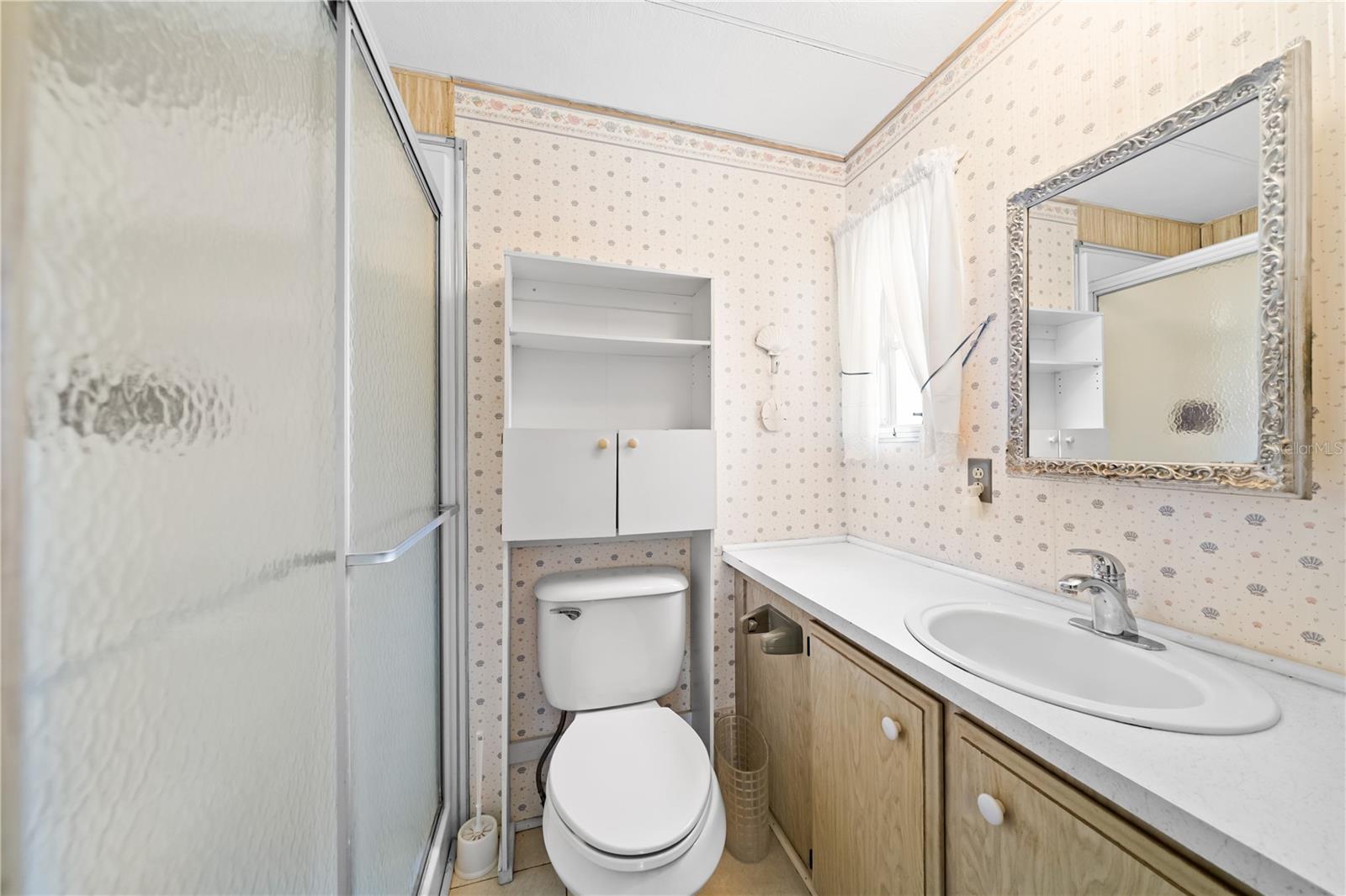 Image 11 of 48 For 173 Holiday Park Boulevard Ne