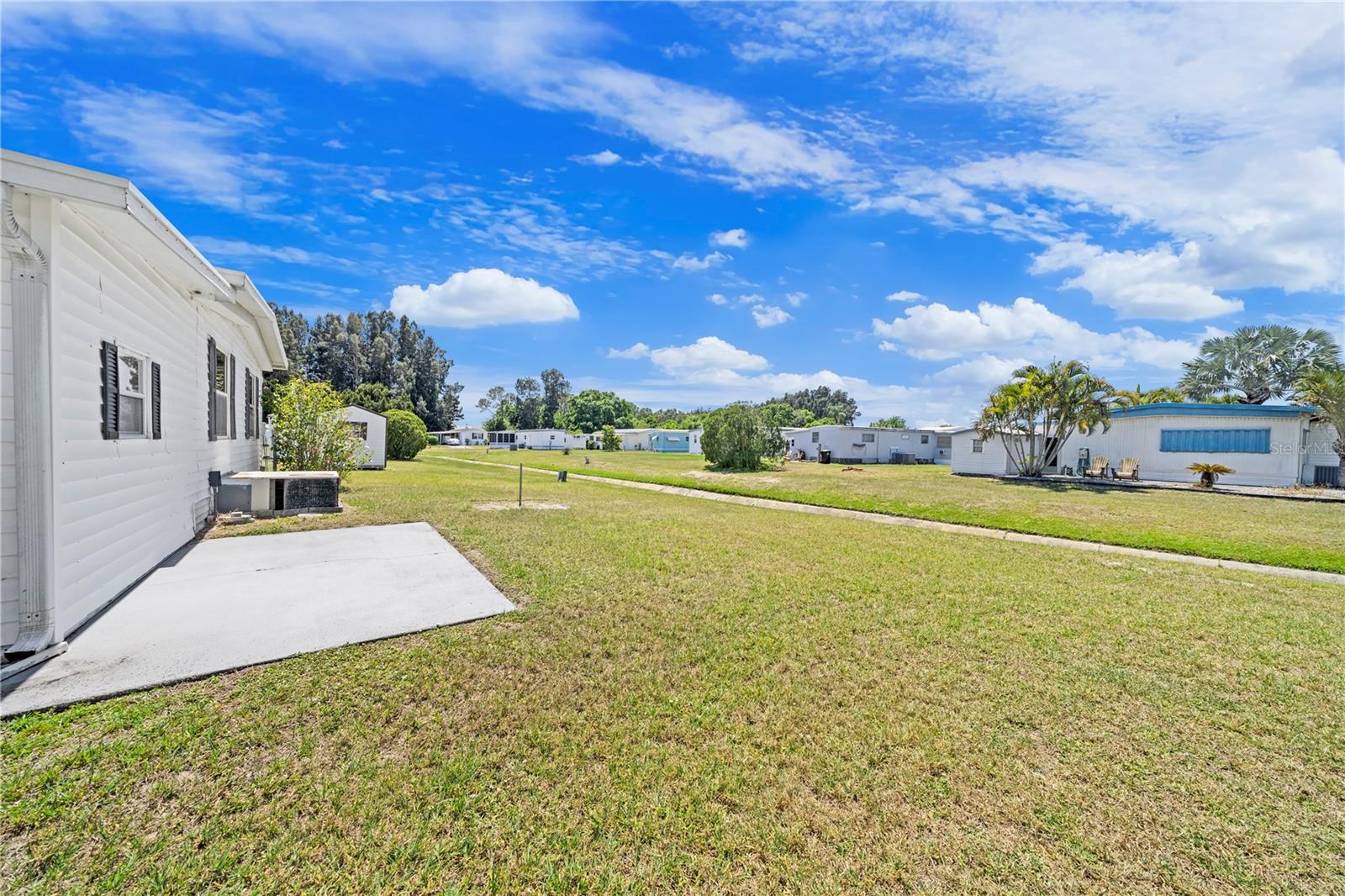 Image 30 of 48 For 173 Holiday Park Boulevard Ne