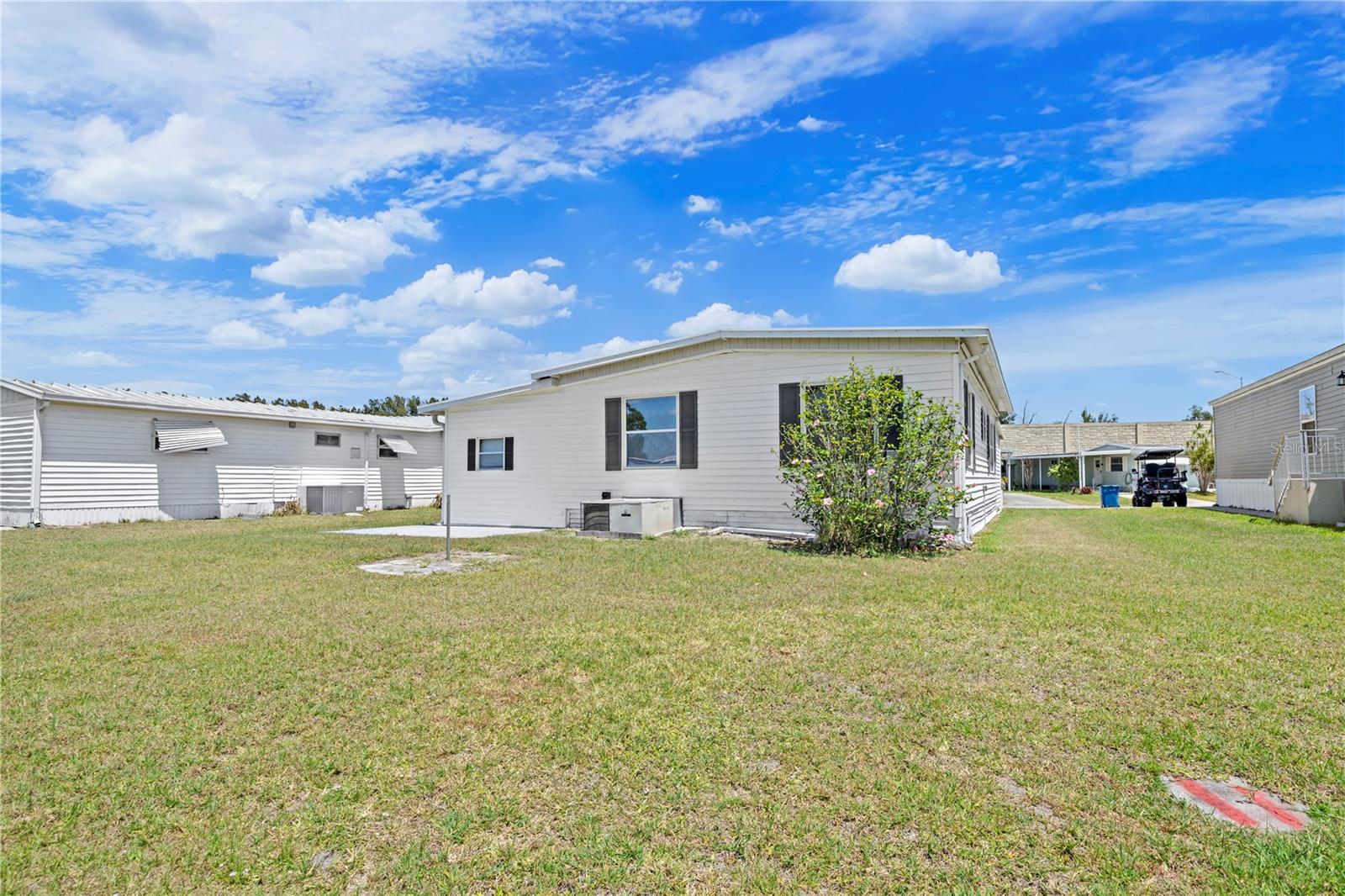 Image 32 of 48 For 173 Holiday Park Boulevard Ne