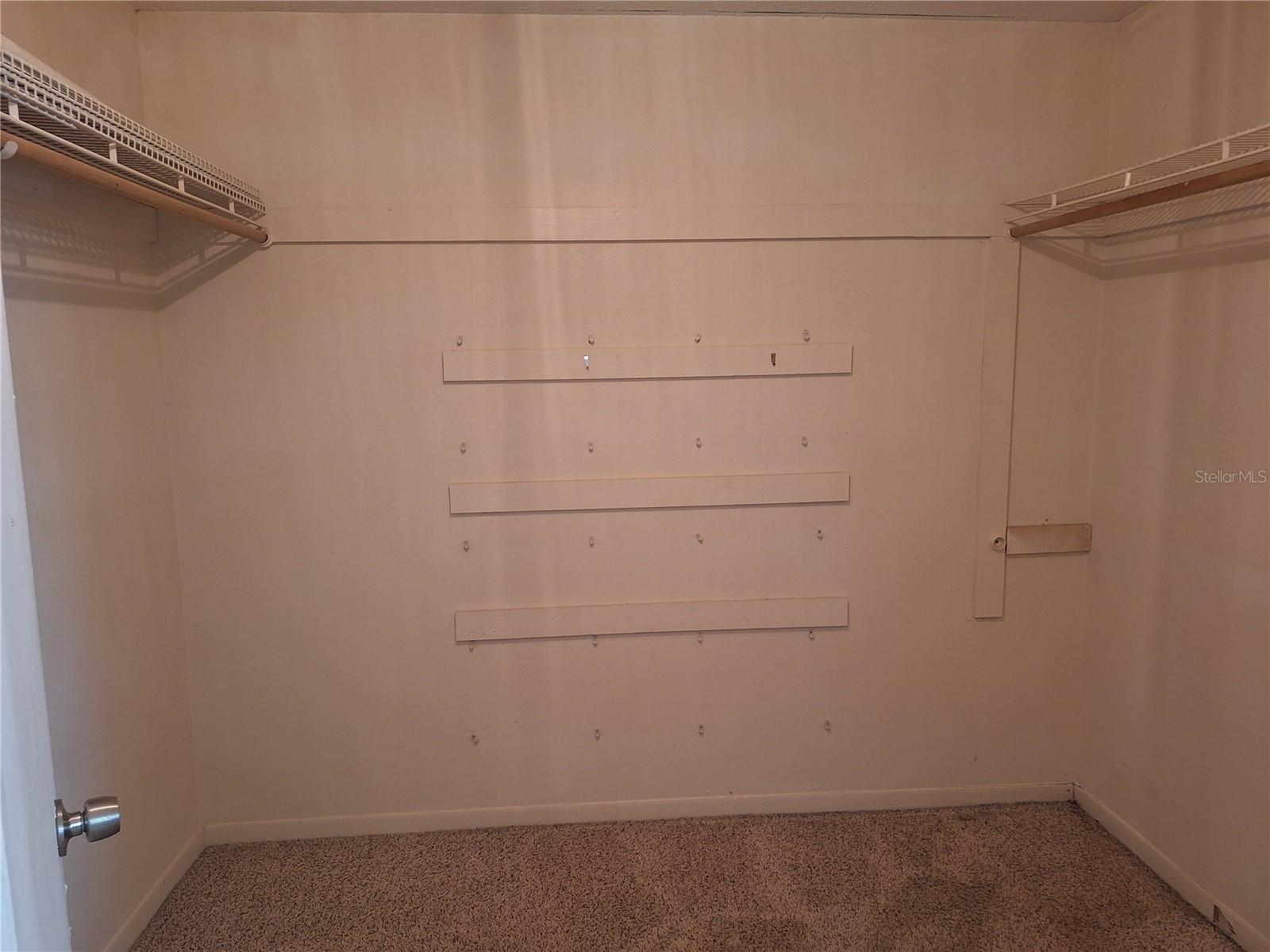 Image 13 of 26 For 2029 Willow Oak Drive