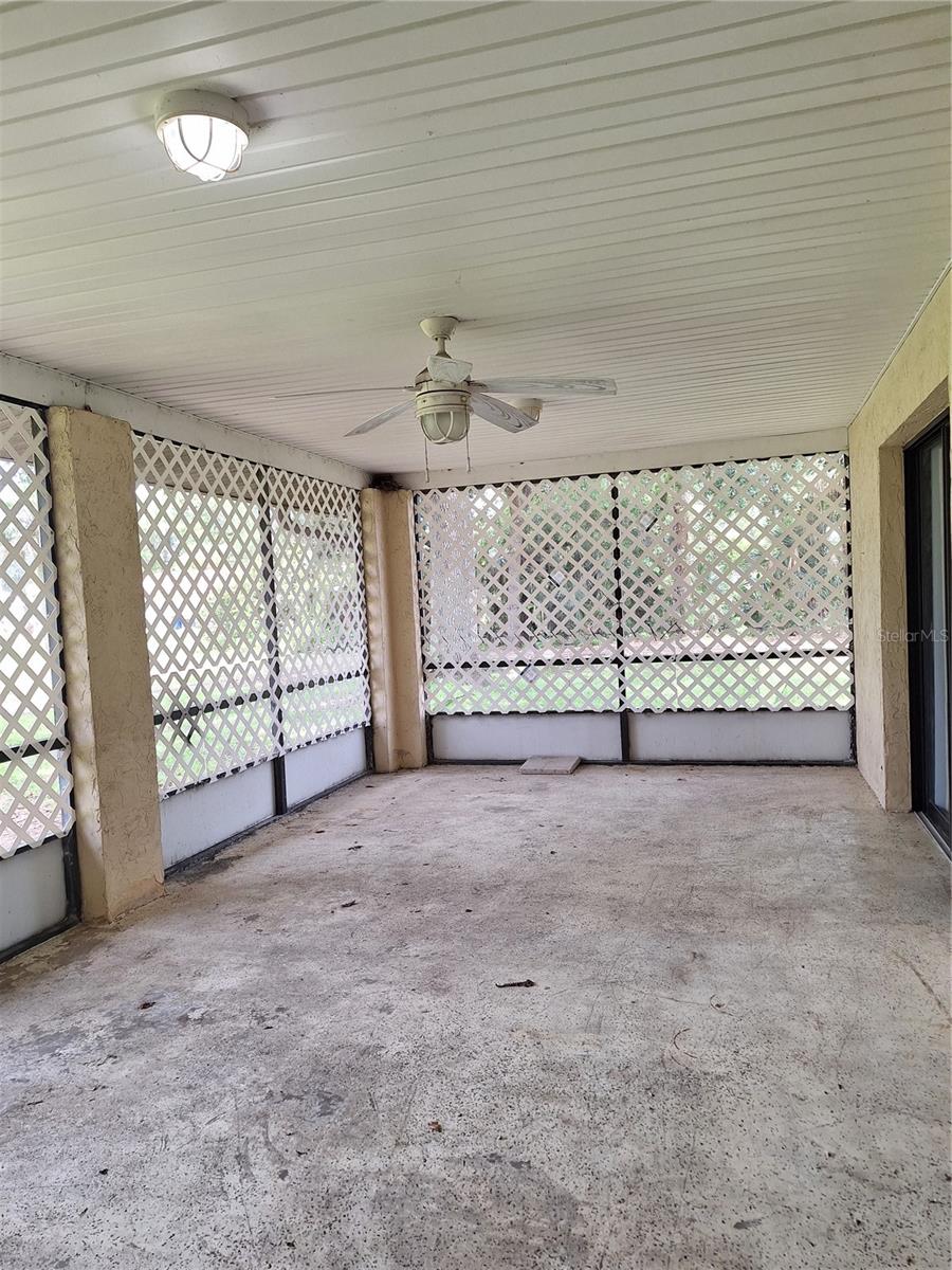 Image 25 of 26 For 2029 Willow Oak Drive