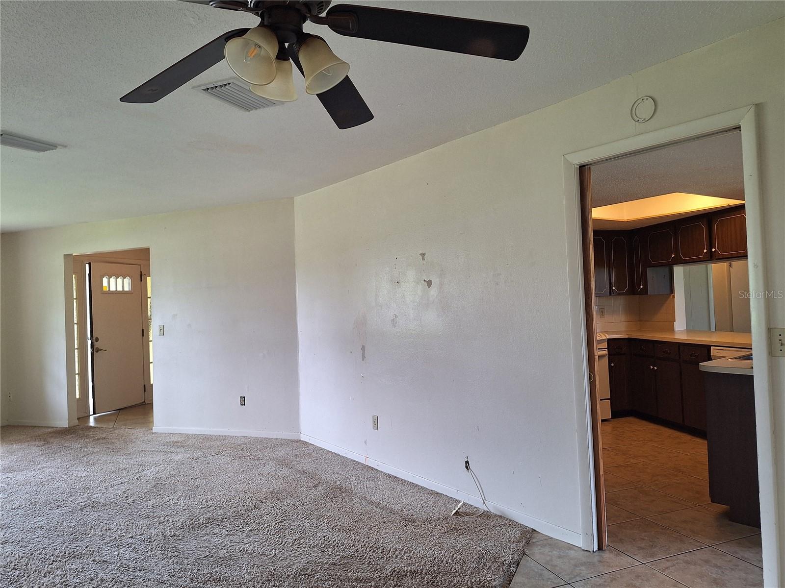 Image 7 of 26 For 2029 Willow Oak Drive