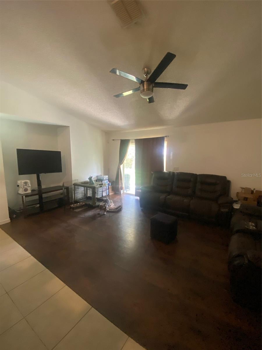 Image 9 of 18 For 2122 Orange Tree Drive