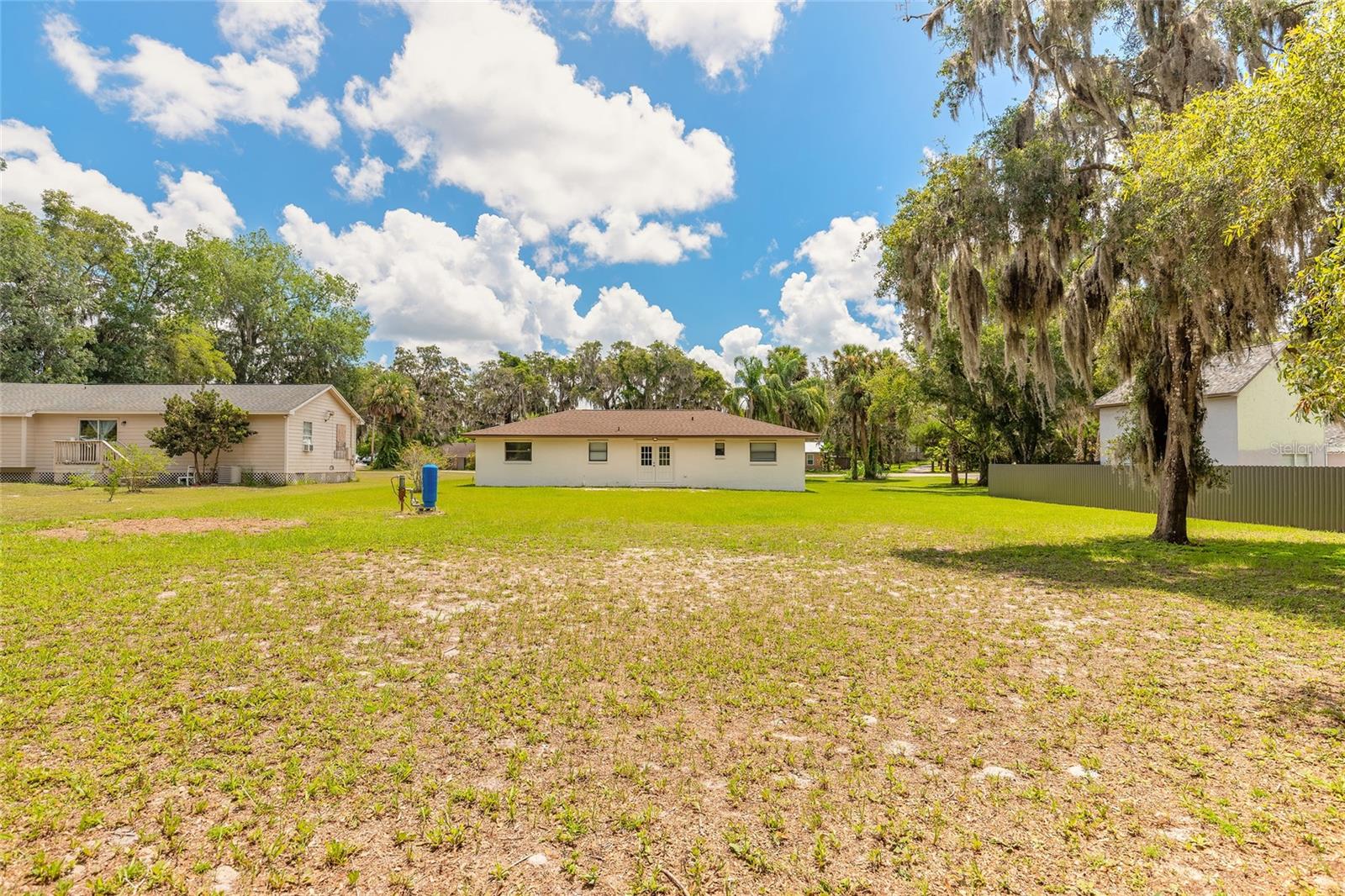 Image 23 of 27 For 5060 Audubon Avenue