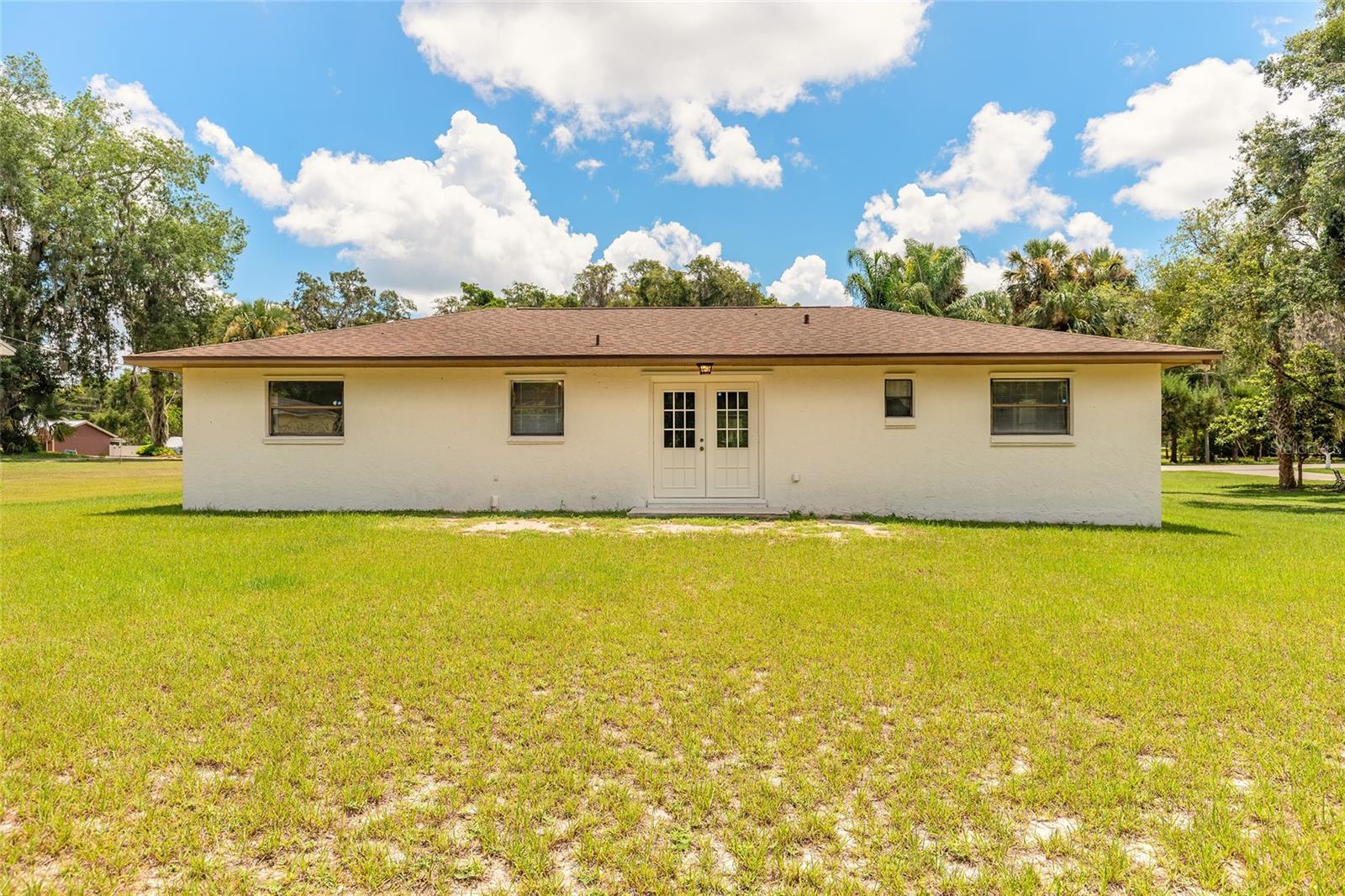 Image 24 of 27 For 5060 Audubon Avenue