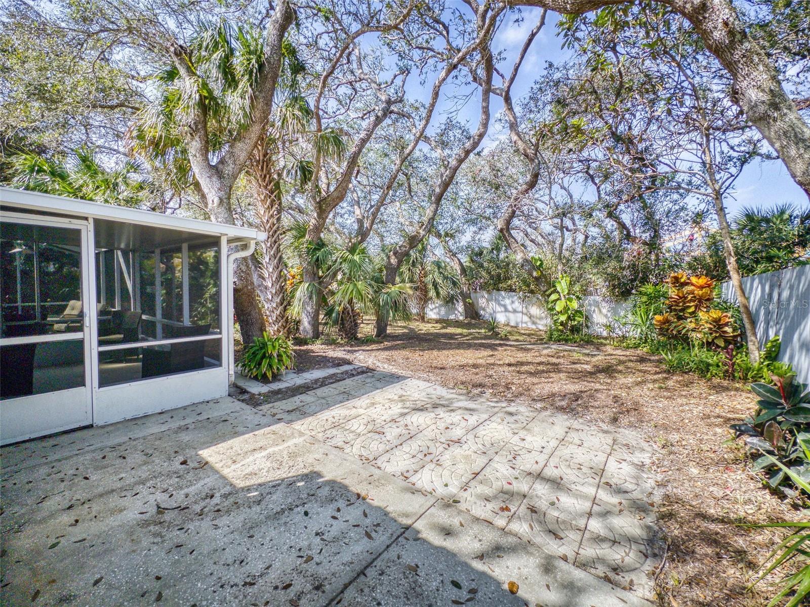 Image 35 of 38 For 808 19th Avenue