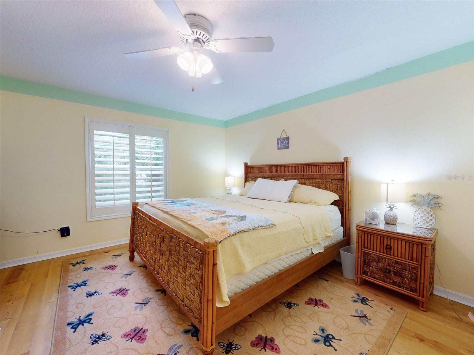 Image 7 of 38 For 808 19th Avenue