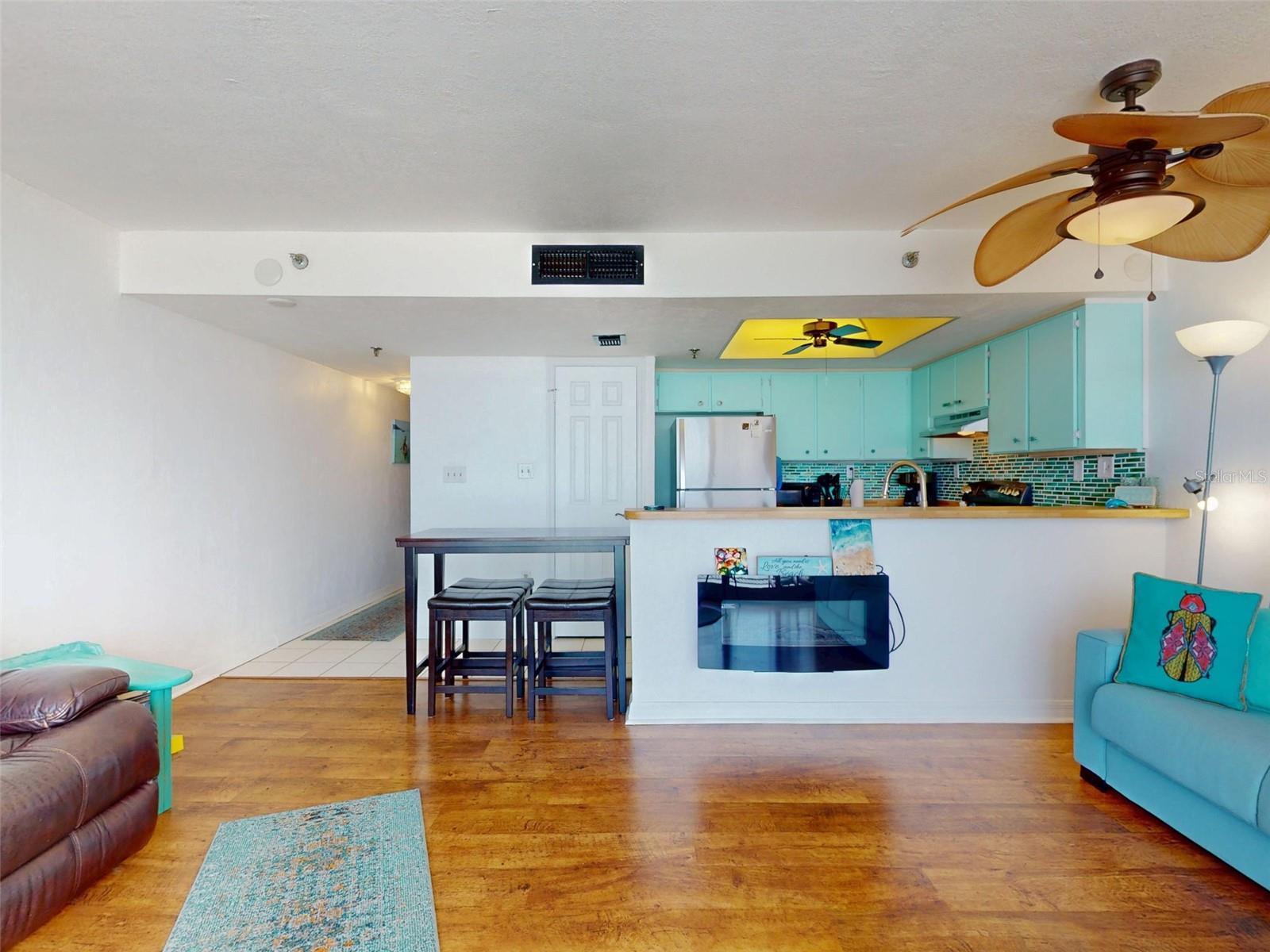 Image 16 of 76 For 4141 Atlantic Avenue 605
