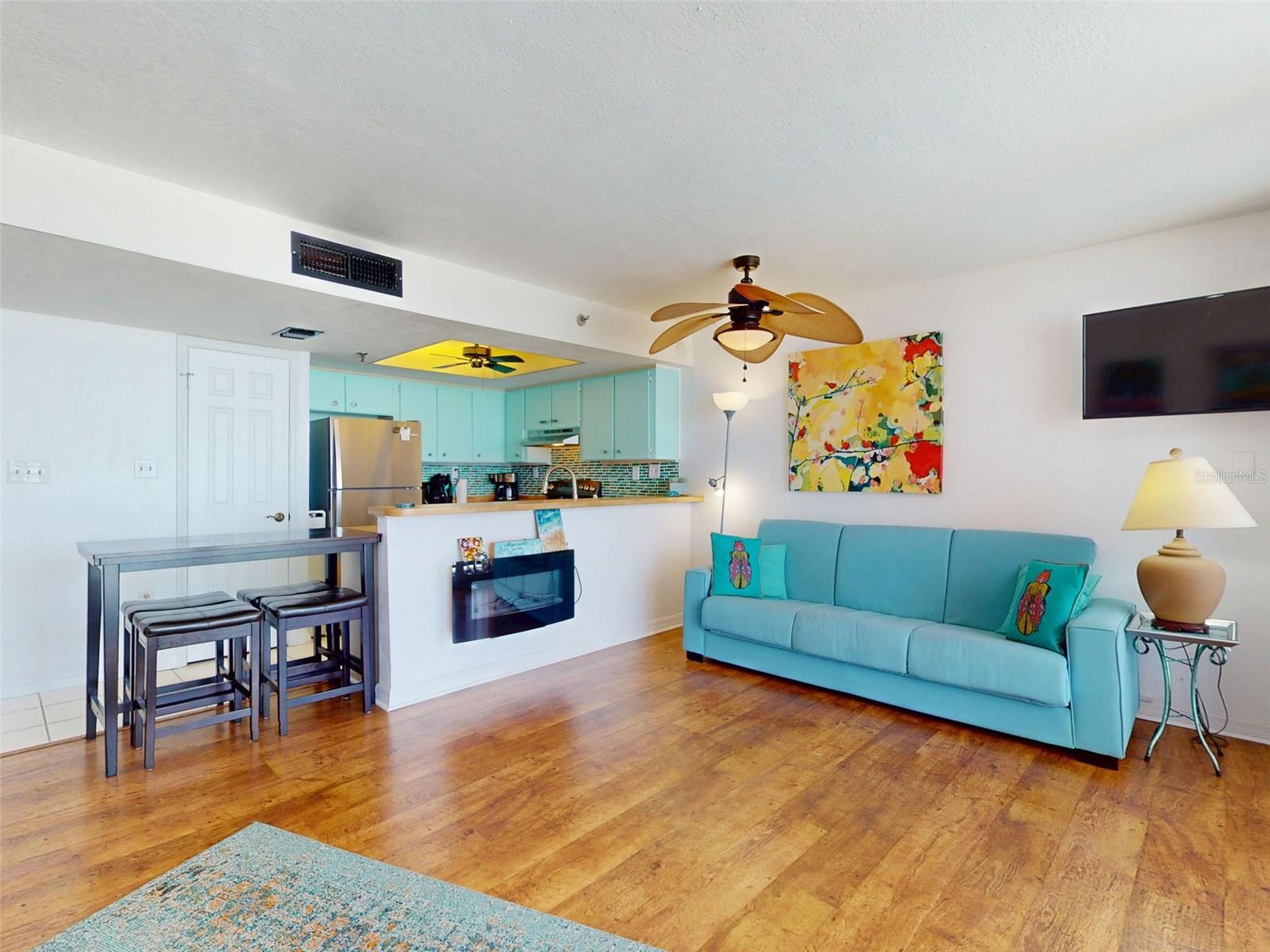 Image 19 of 76 For 4141 Atlantic Avenue 605