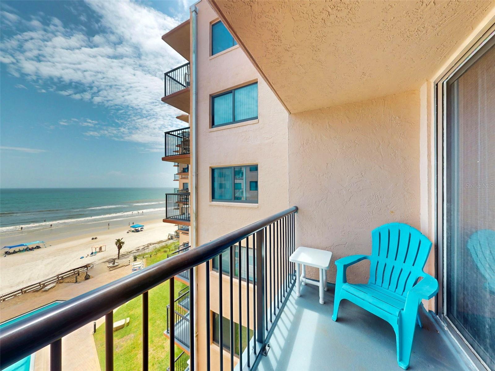 Image 7 of 76 For 4141 Atlantic Avenue 605