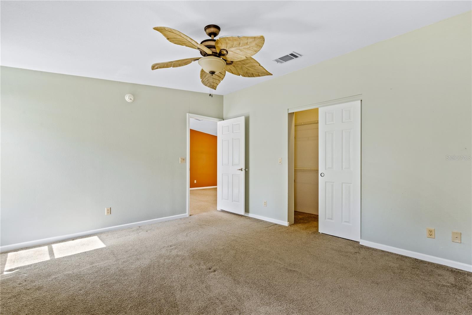 Image 14 of 65 For 415 Sioux Boulevard
