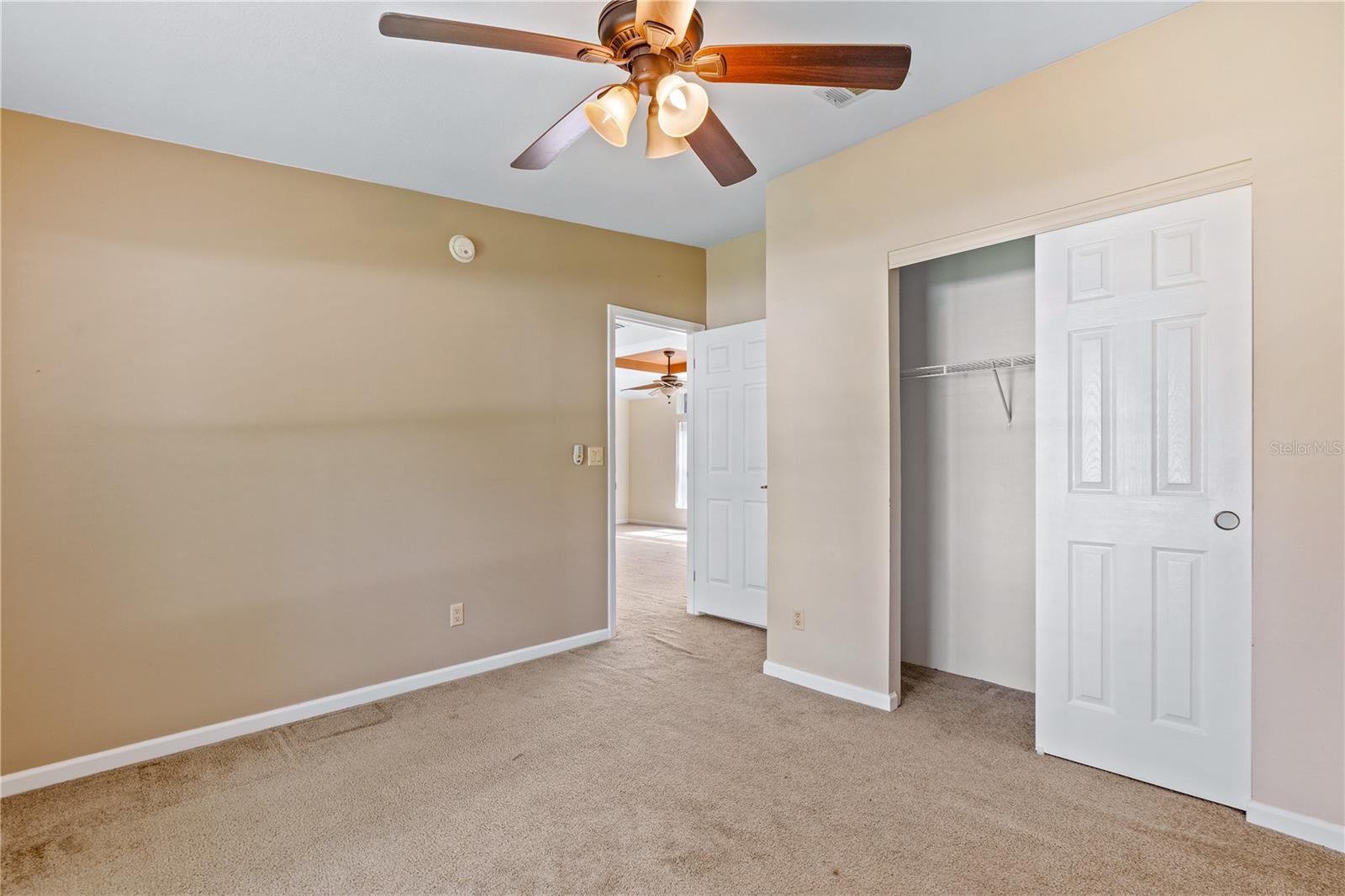 Image 30 of 65 For 415 Sioux Boulevard