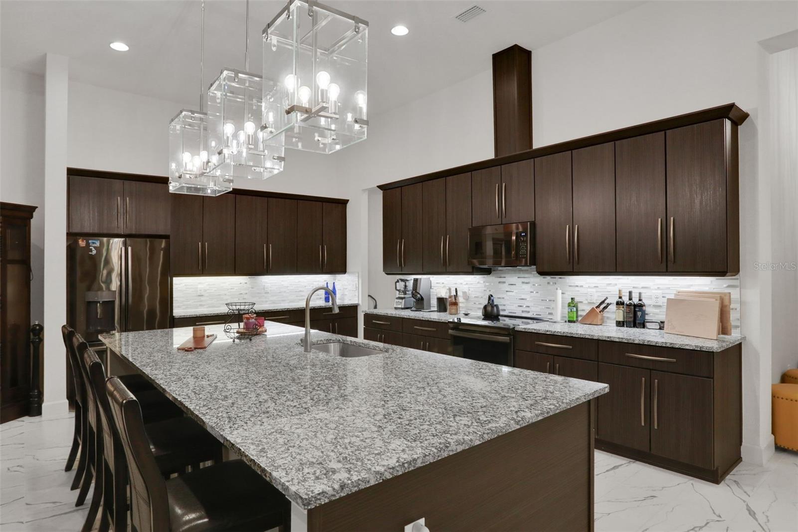 Image 16 of 69 For 6294 Fallsgrove Lane