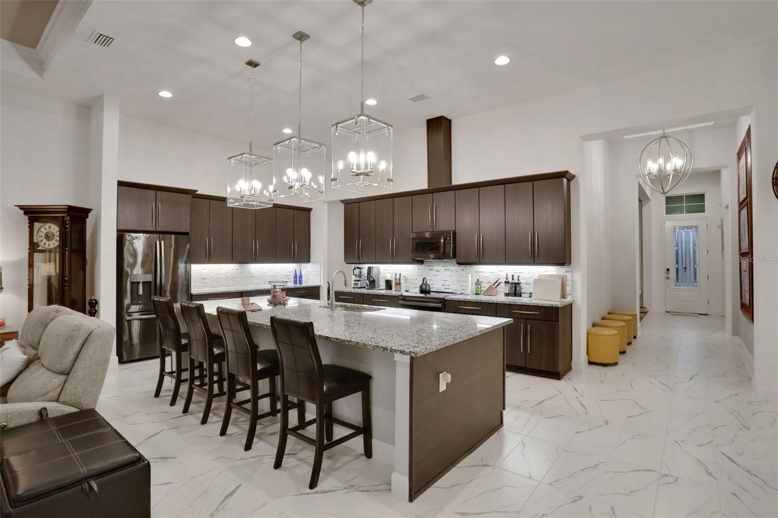 Image 17 of 69 For 6294 Fallsgrove Lane