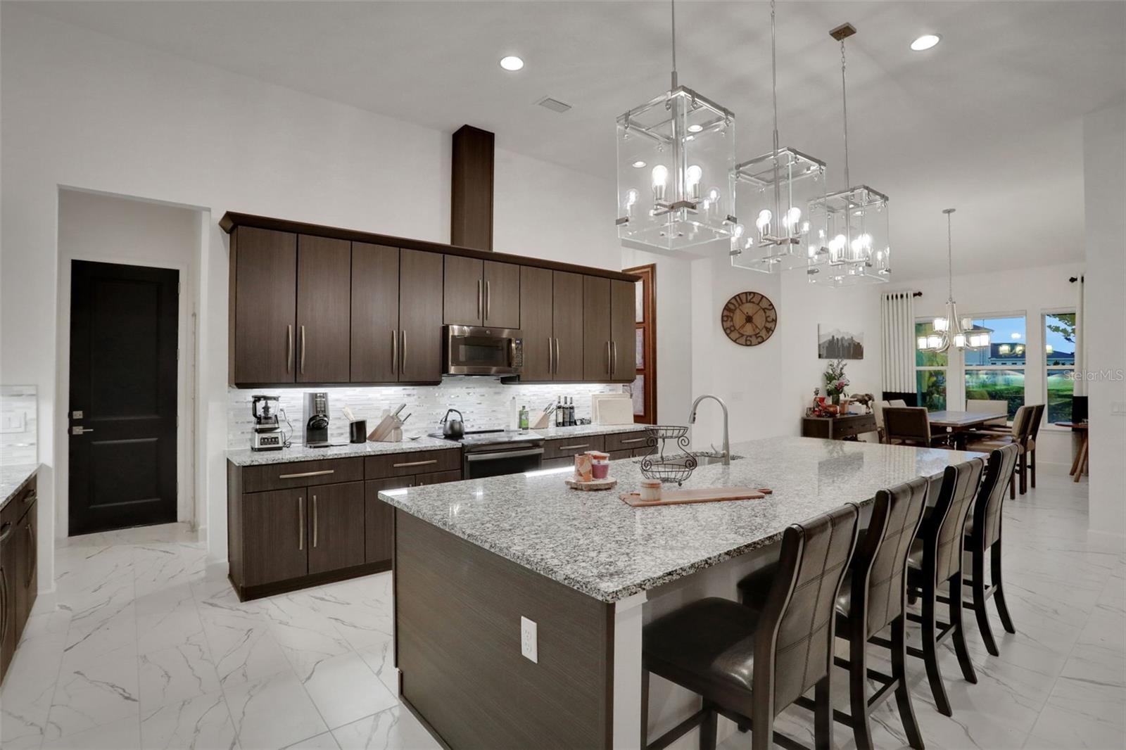 Image 18 of 69 For 6294 Fallsgrove Lane