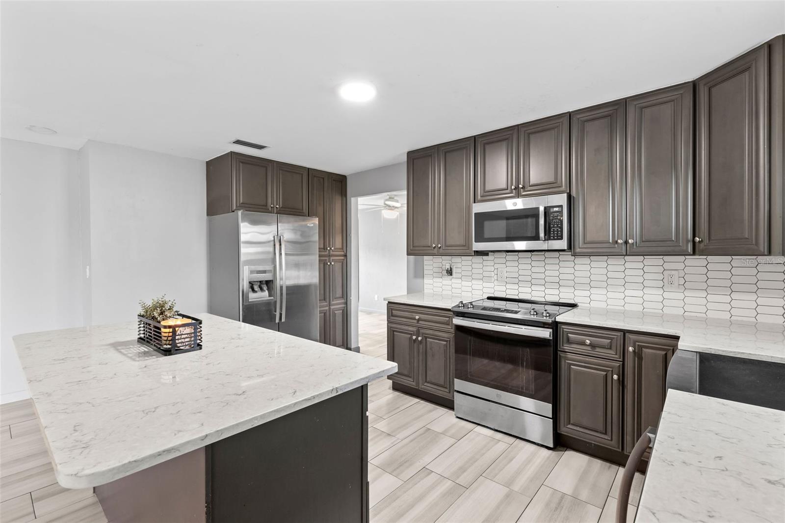 Image 13 of 50 For 800 Black Duck Drive