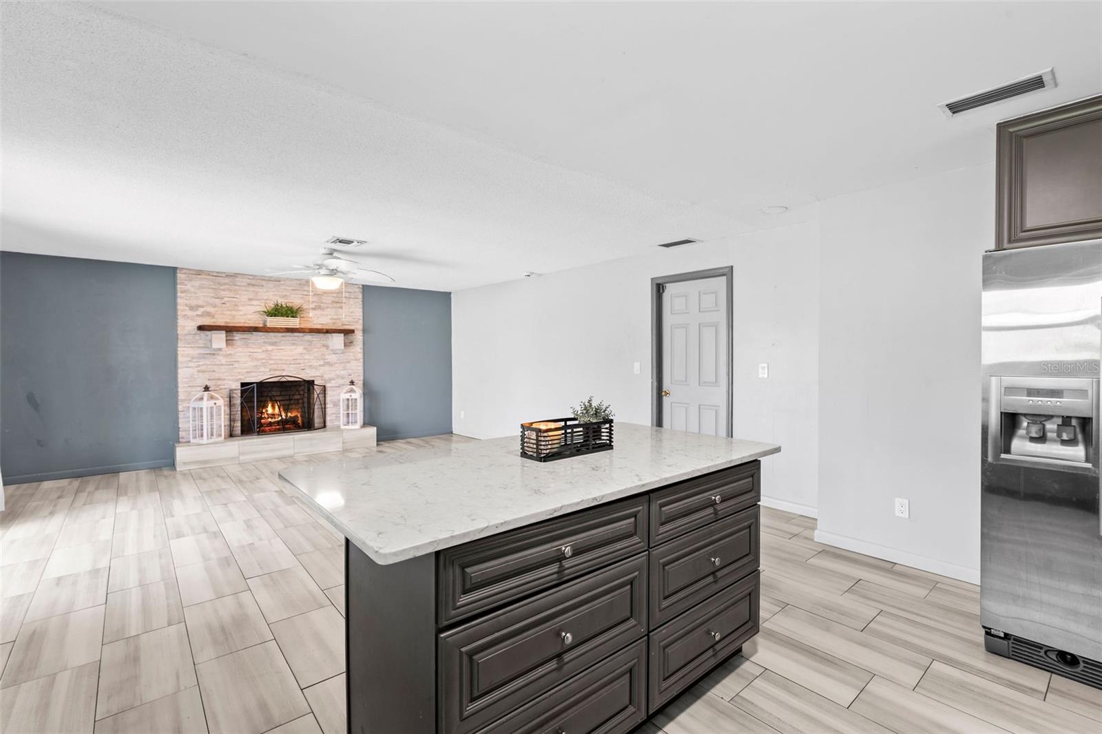 Image 14 of 50 For 800 Black Duck Drive