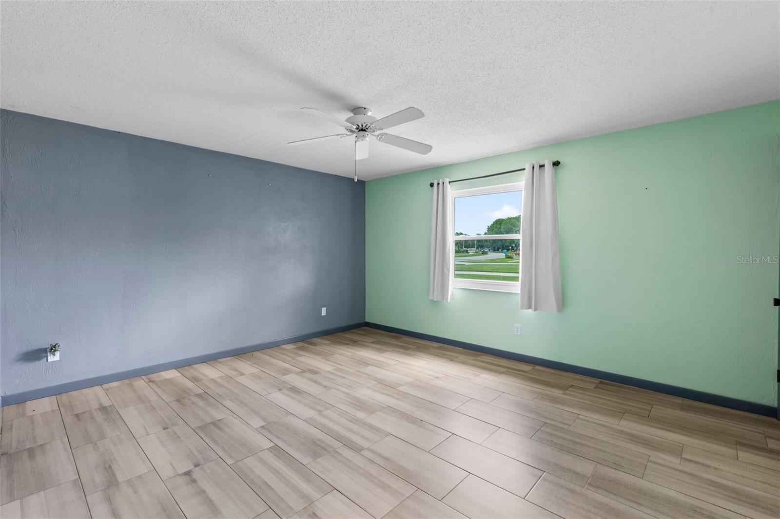 Image 18 of 50 For 800 Black Duck Drive