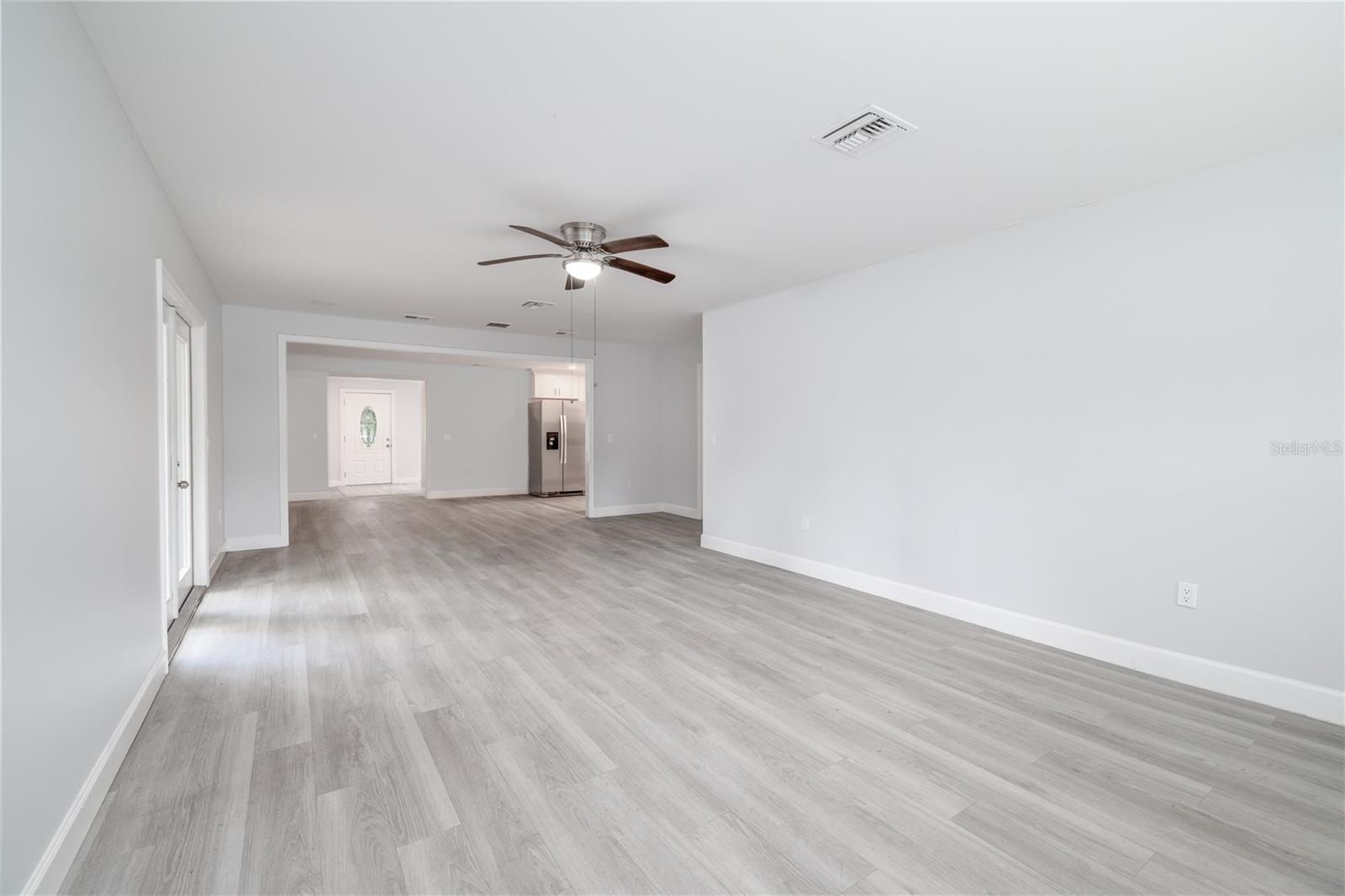 Image 10 of 30 For 2617 Pine Tree Drive