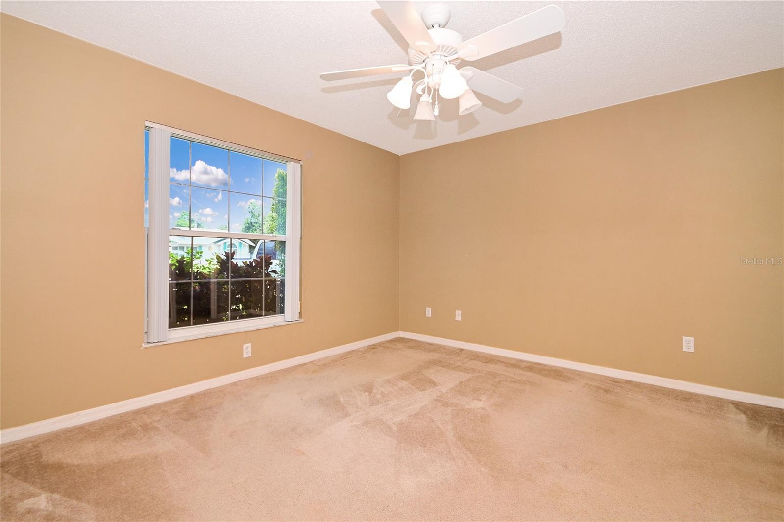 Image 20 of 35 For 1903 Willow Oak Drive