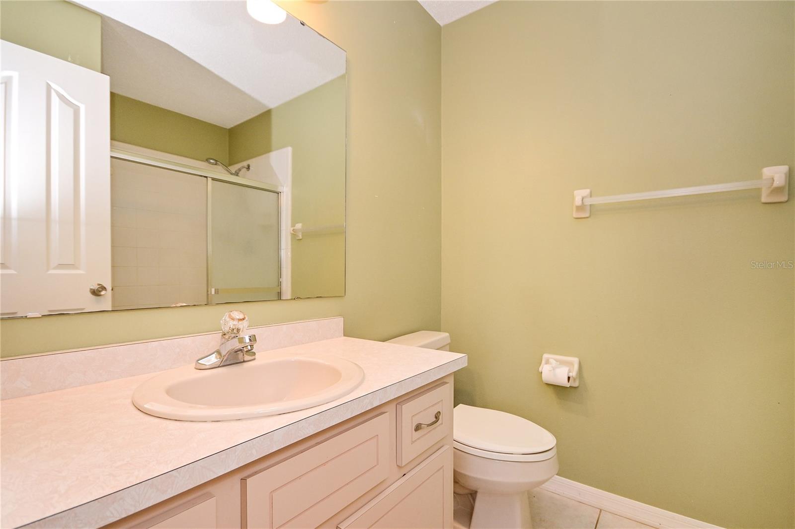 Image 21 of 35 For 1903 Willow Oak Drive