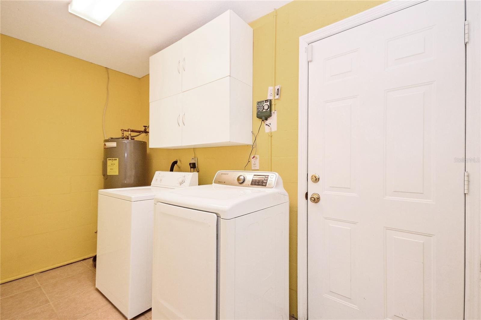 Image 28 of 35 For 1903 Willow Oak Drive