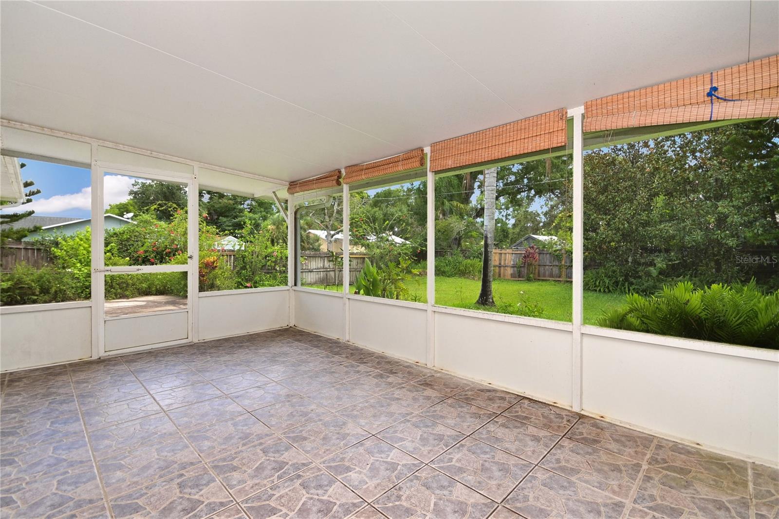 Image 30 of 35 For 1903 Willow Oak Drive