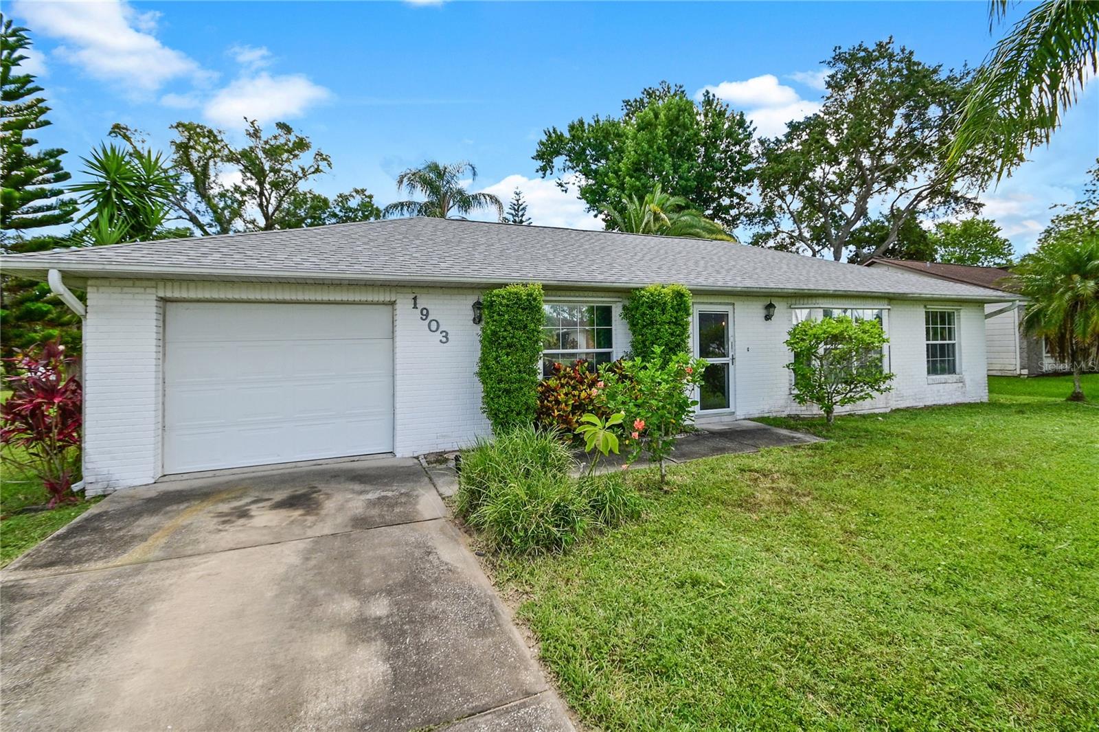 Image 33 of 35 For 1903 Willow Oak Drive