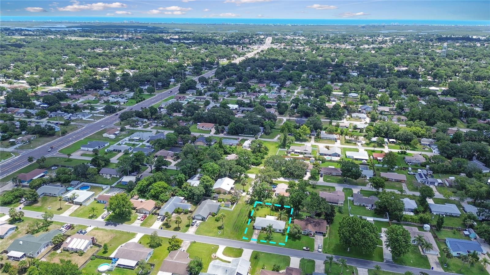 Image 4 of 35 For 1903 Willow Oak Drive
