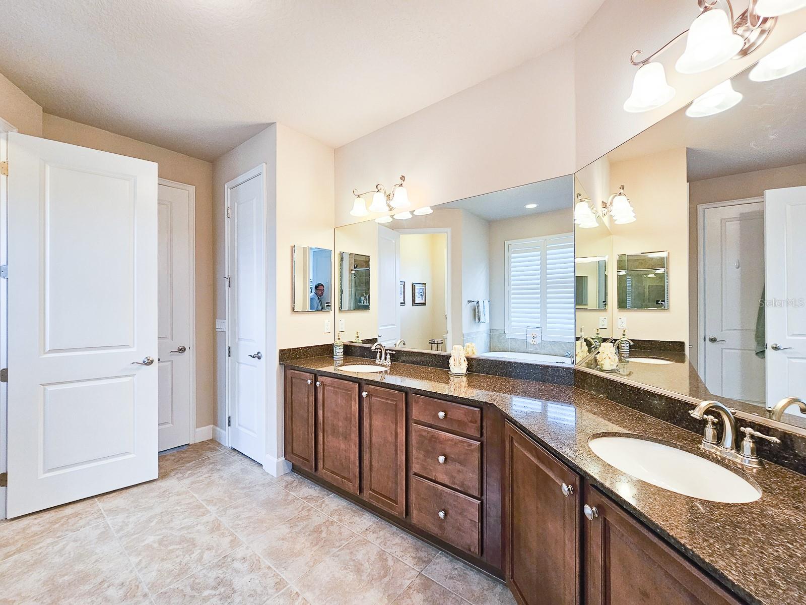 Image 37 of 87 For 6804 Forkmead Lane