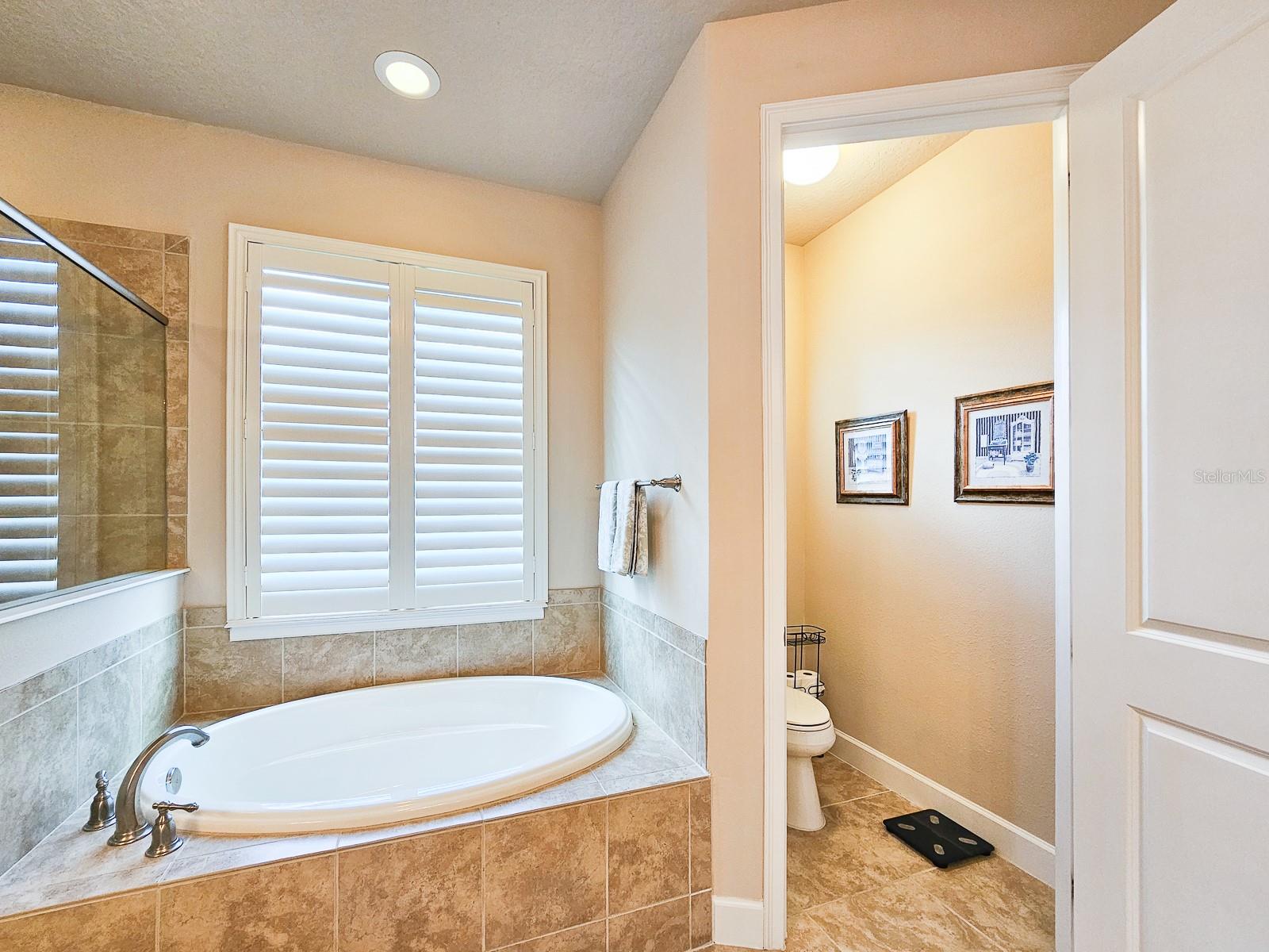 Image 40 of 87 For 6804 Forkmead Lane