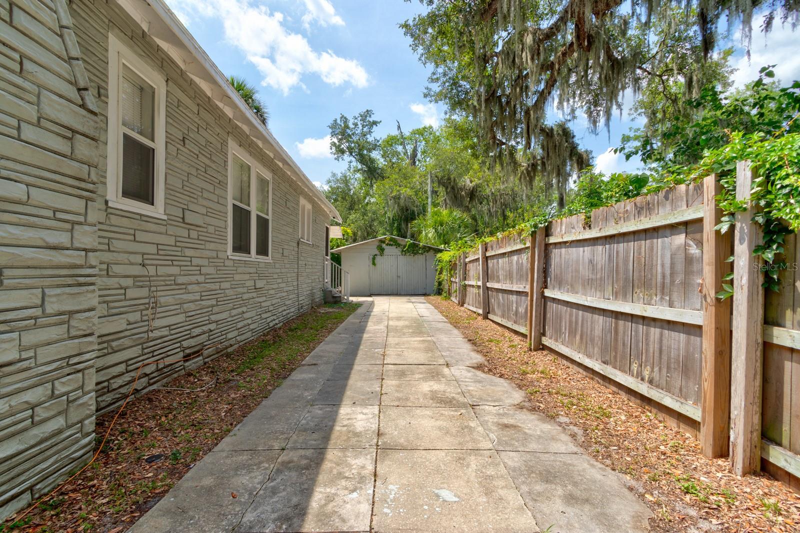 Image 22 of 27 For 514 Mary Avenue