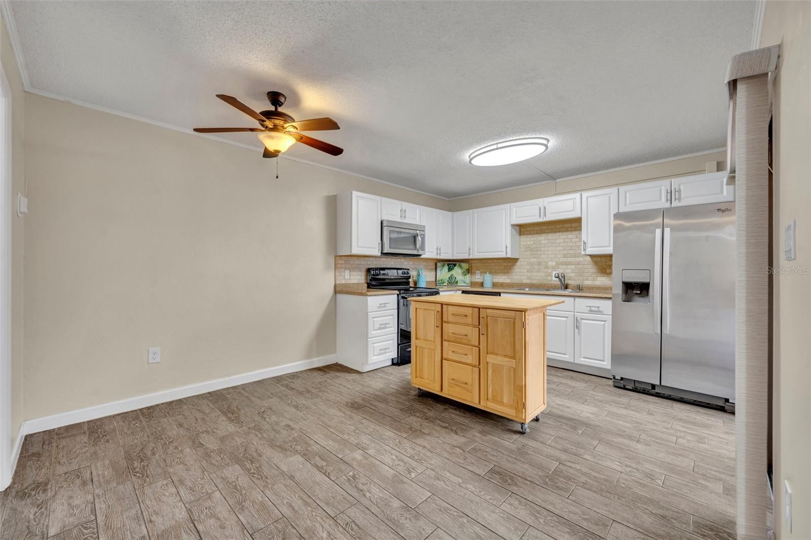 Image 12 of 38 For 3824 Saxon Drive