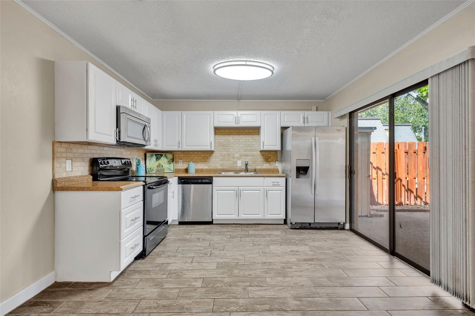 Image 15 of 38 For 3824 Saxon Drive