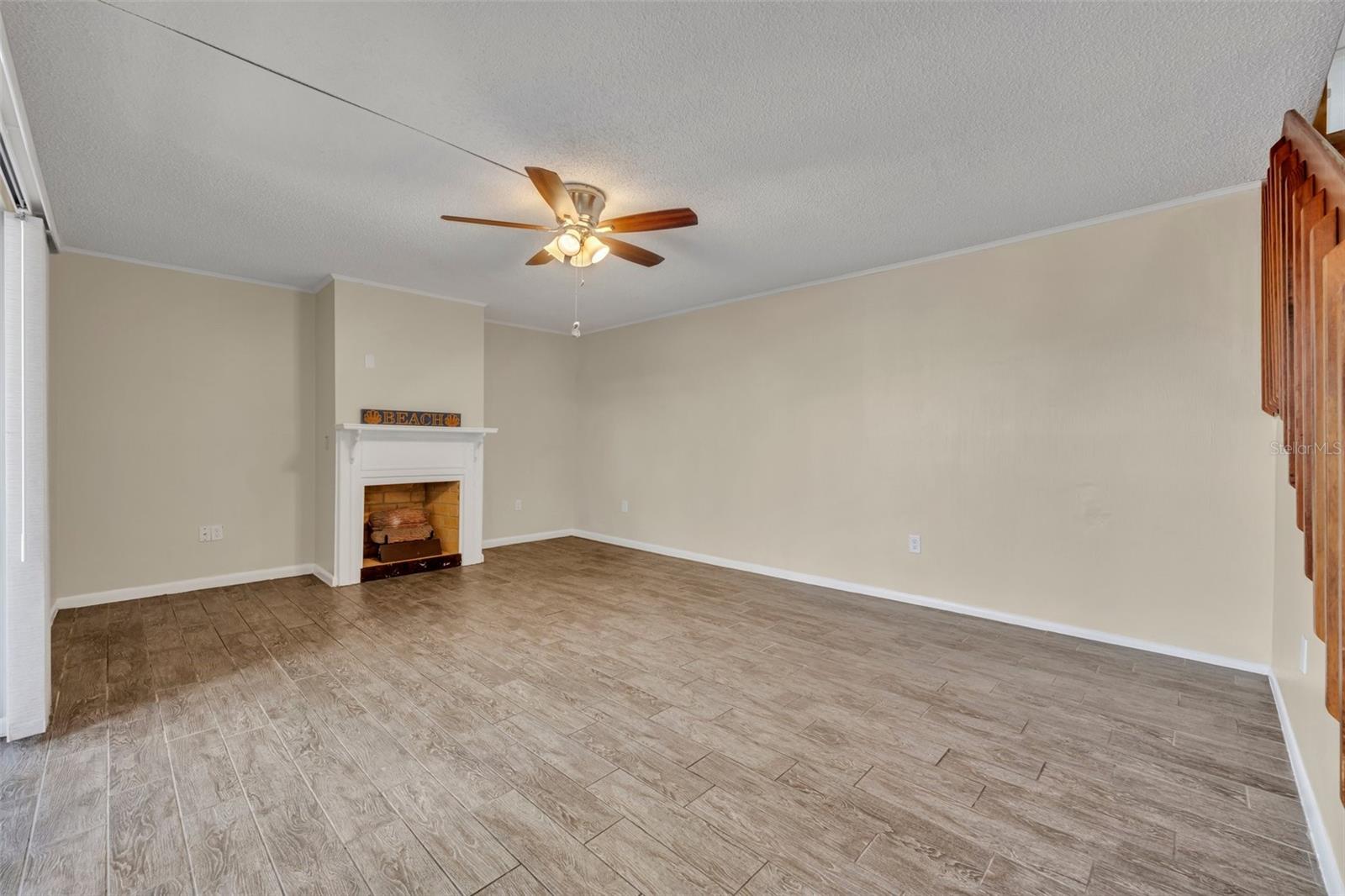 Image 8 of 38 For 3824 Saxon Drive