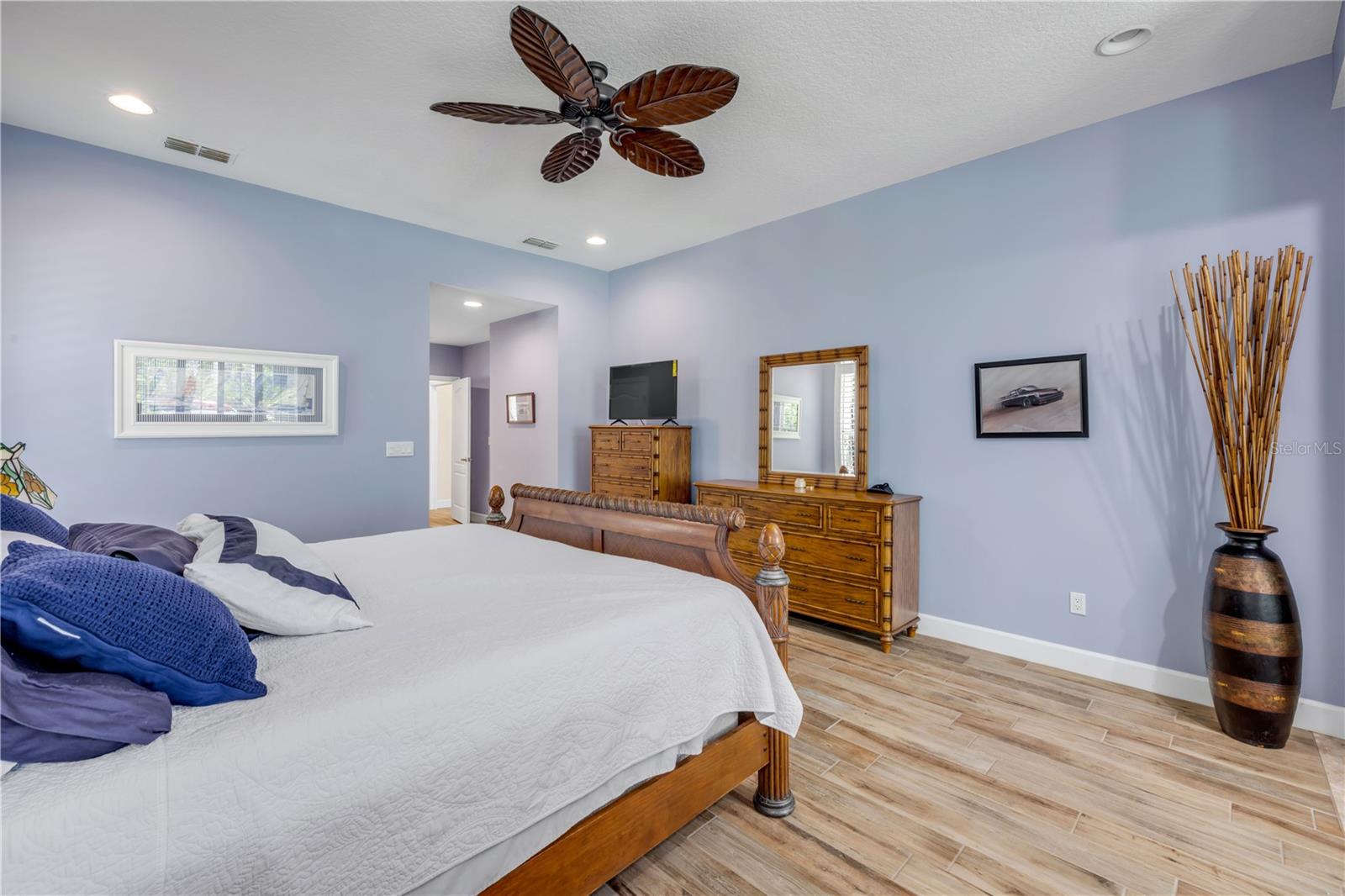 Image 41 of 100 For 6325 Palmas Bay Circle
