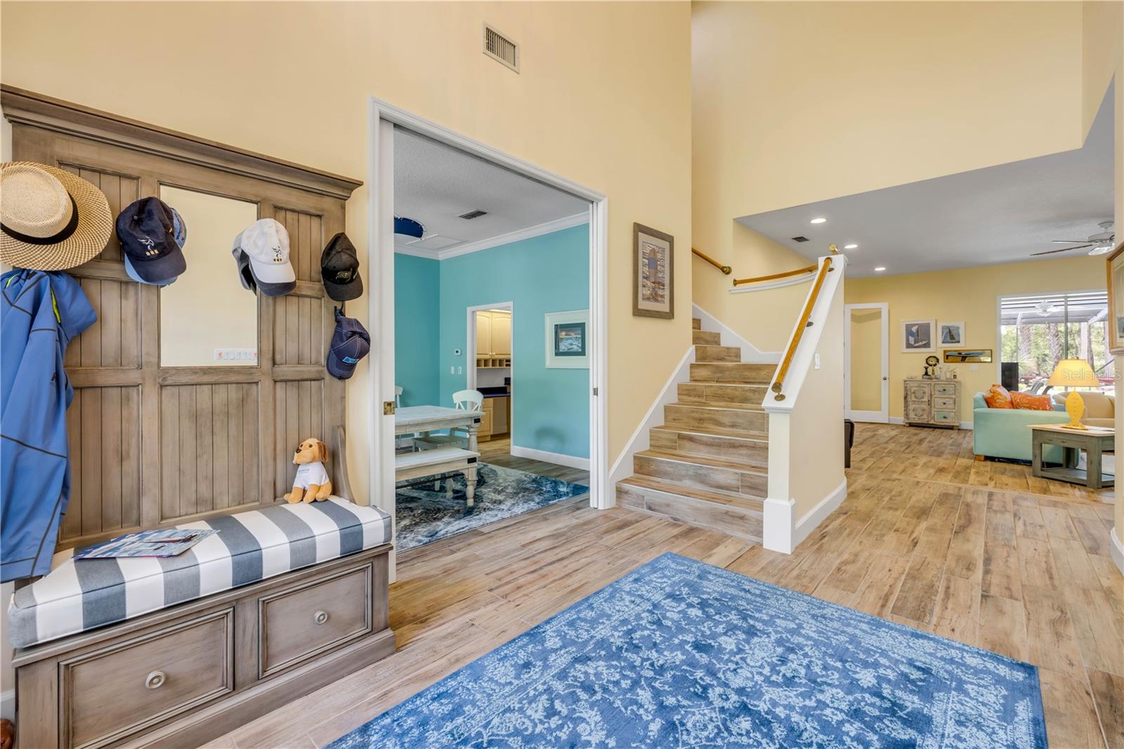 Image 6 of 100 For 6325 Palmas Bay Circle