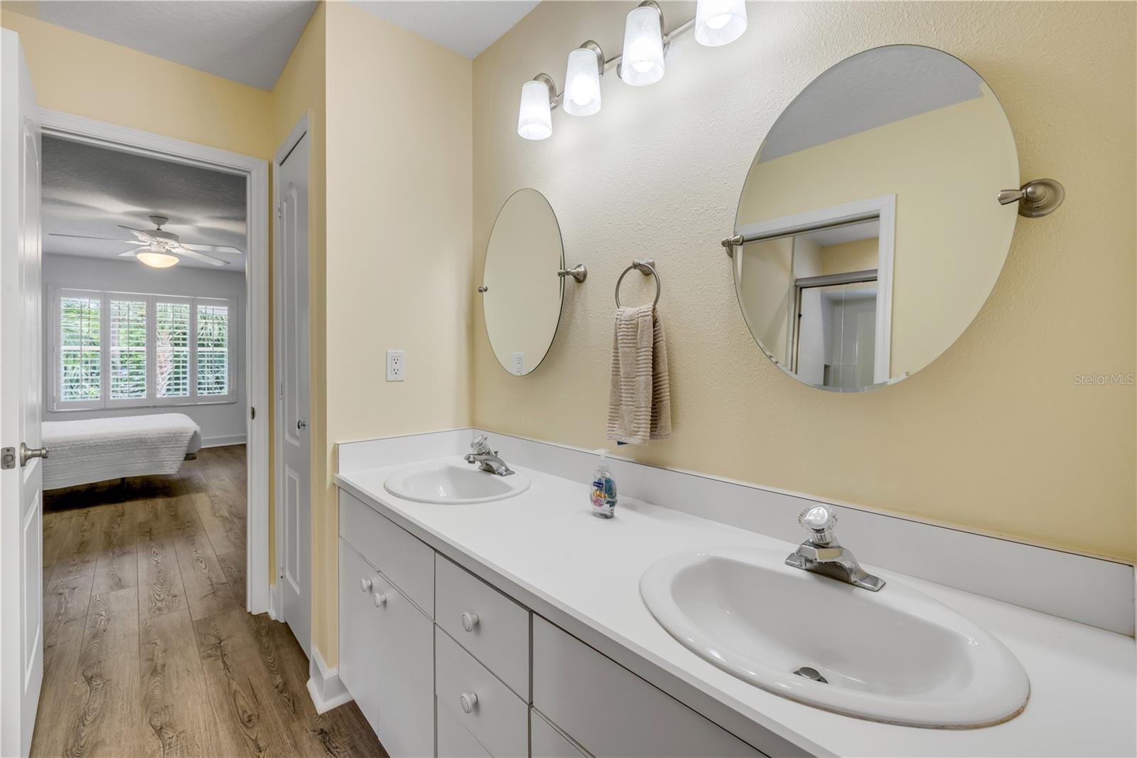 Image 62 of 100 For 6325 Palmas Bay Circle
